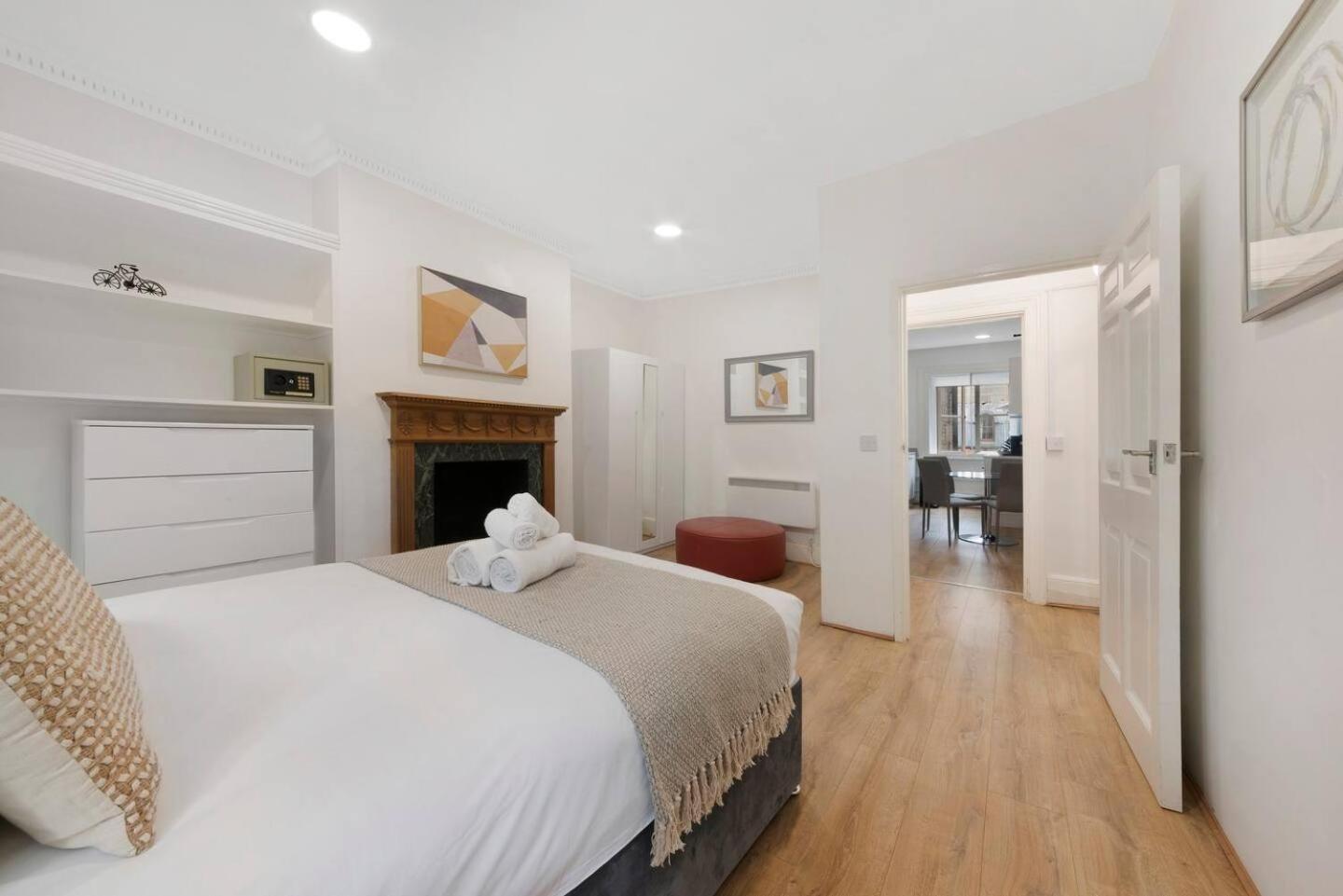 2 Bed Piccadilly Apartment 3 ลอนดอน ภายนอก รูปภาพ