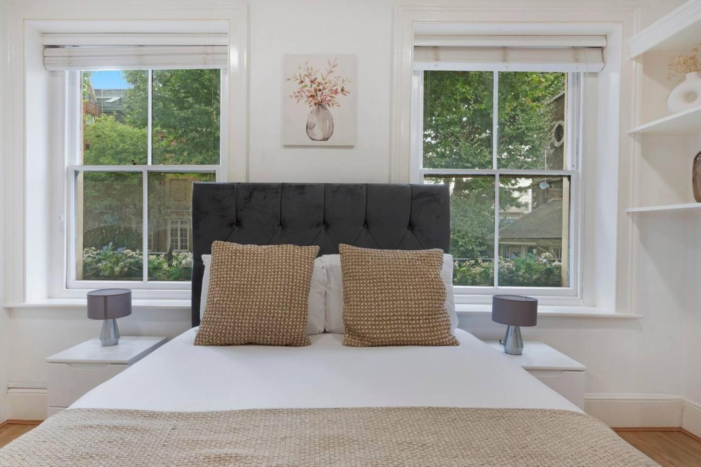 2 Bed Piccadilly Apartment 3 ลอนดอน ภายนอก รูปภาพ