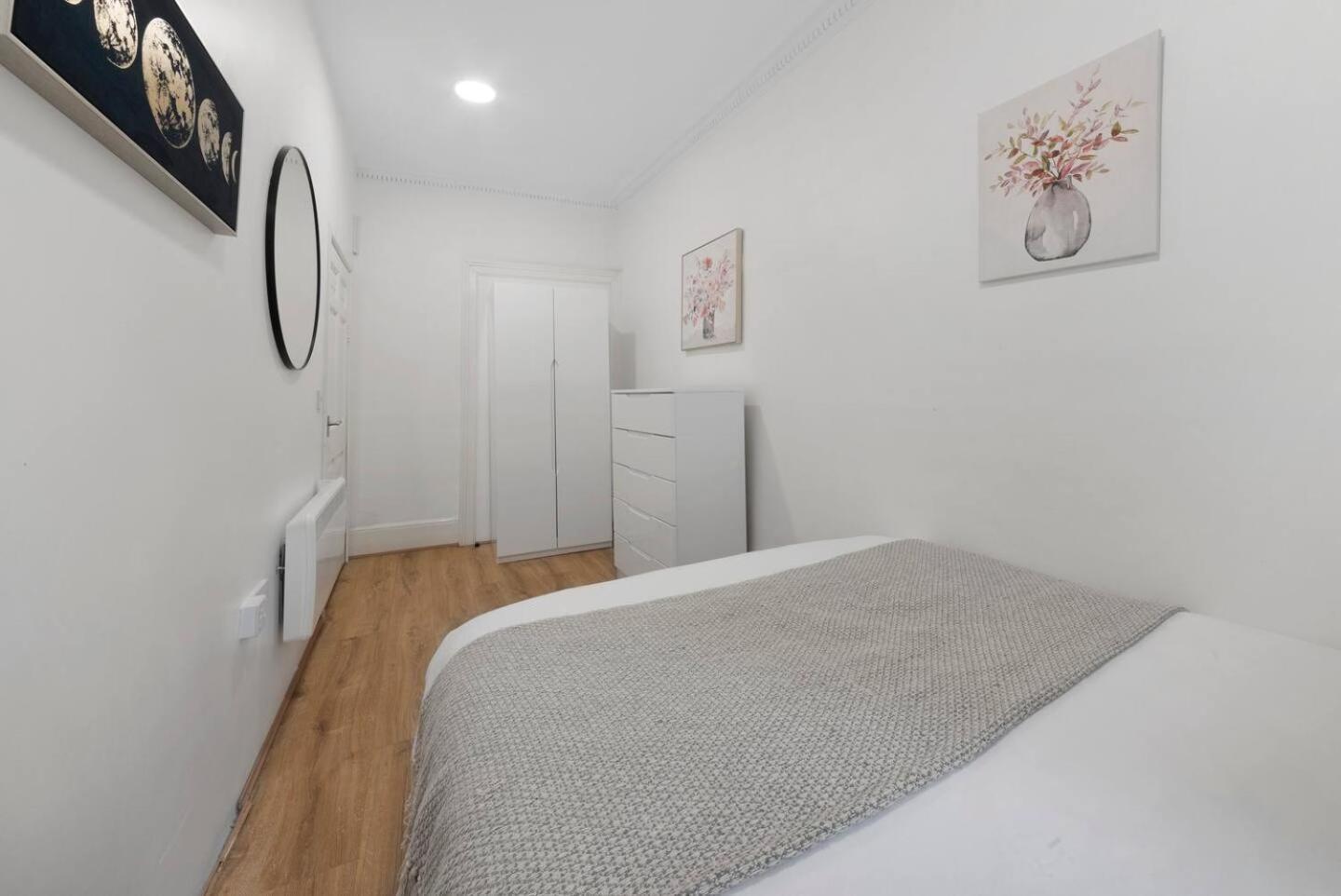 2 Bed Piccadilly Apartment 3 ลอนดอน ภายนอก รูปภาพ